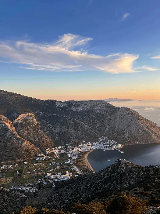 Kamares Port